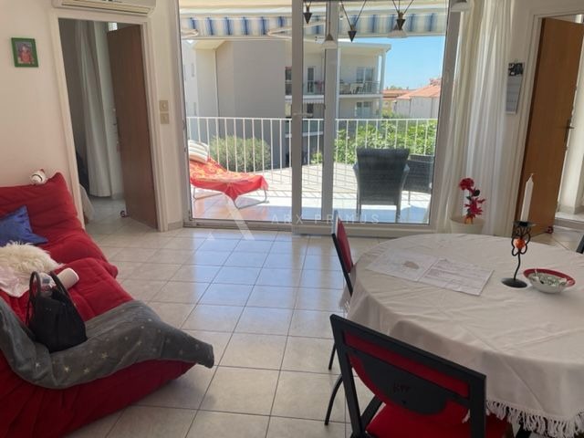 Stan na dobroj lokaciji u blizini mora, Zambratija