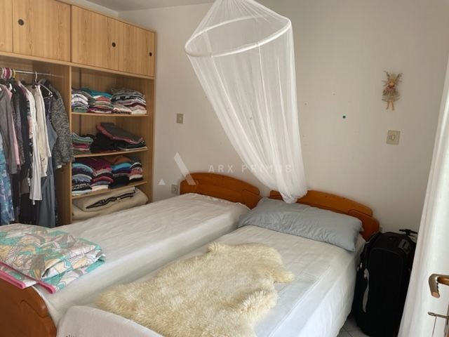 Stan na dobroj lokaciji u blizini mora, Zambratija