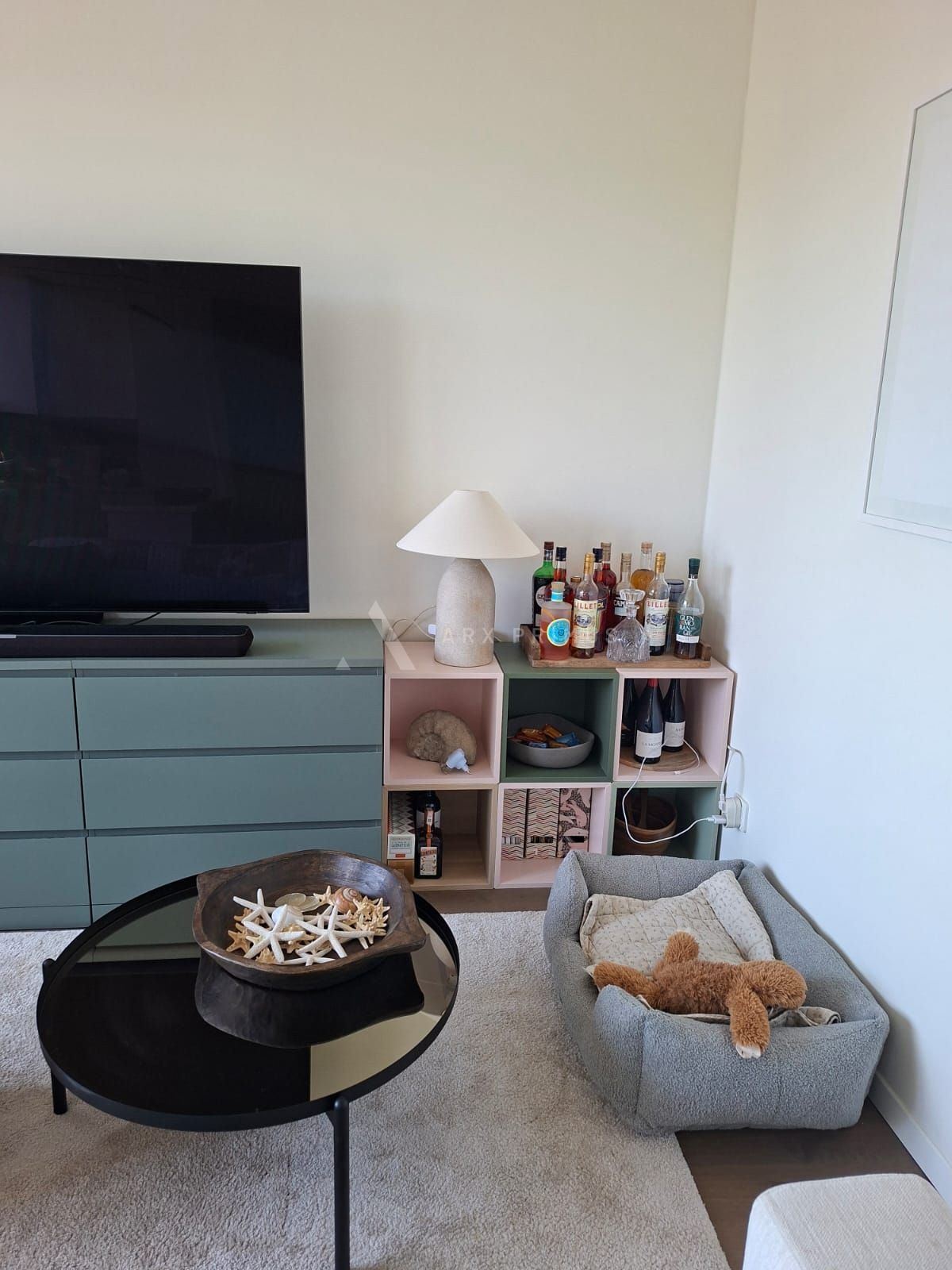 Luksuzni dvoetažni stan s krovnom terasom i pogledom na more