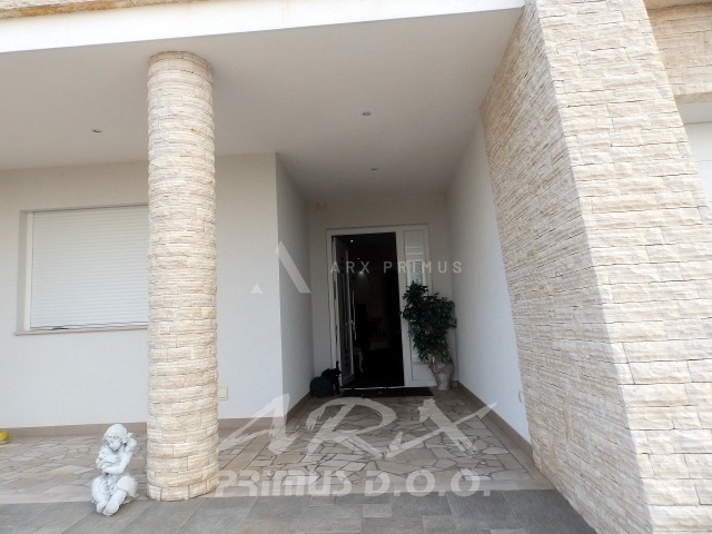 Moderna vila s bazenom, Umag, Istra