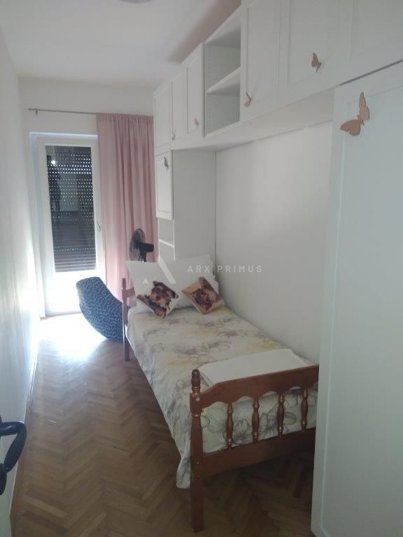 Prostran stan u kući u Čepljanima