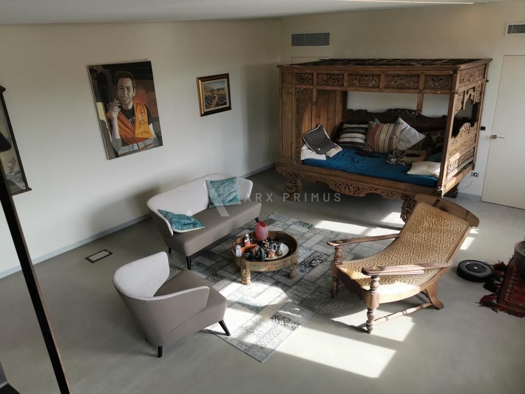 Jedinstven stan u centru Umaga s pogledom na more