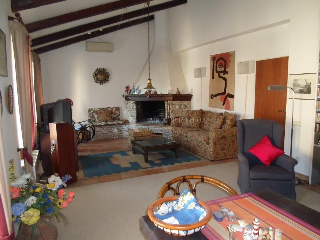 Zgrada u Puli na odličnoj lokaciji