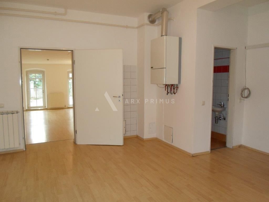 Zgrada u Puli na odličnoj lokaciji