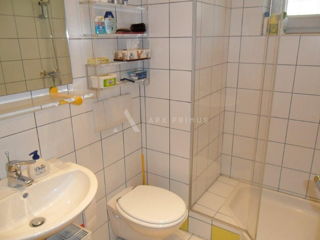 Zgrada u Puli na odličnoj lokaciji