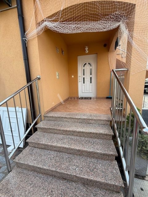 Prizemni stan u Finidi, Umag