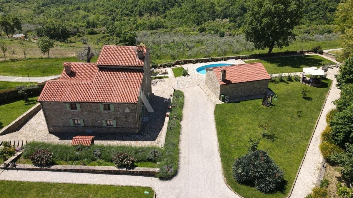 Rustikalna ladanjska vila