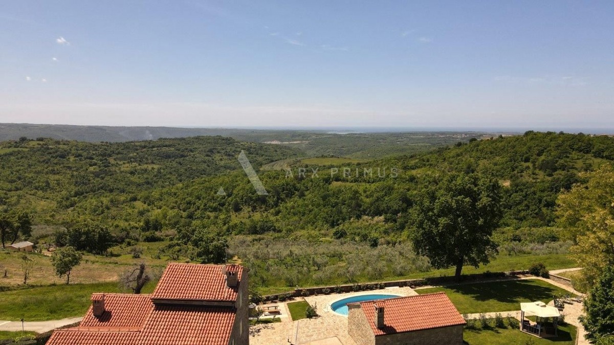 Rustikalna ladanjska vila