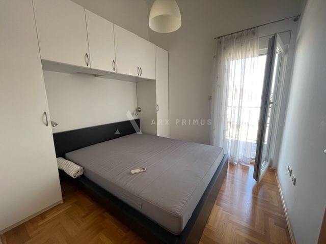 Stan u centru grada sa pogledom na more