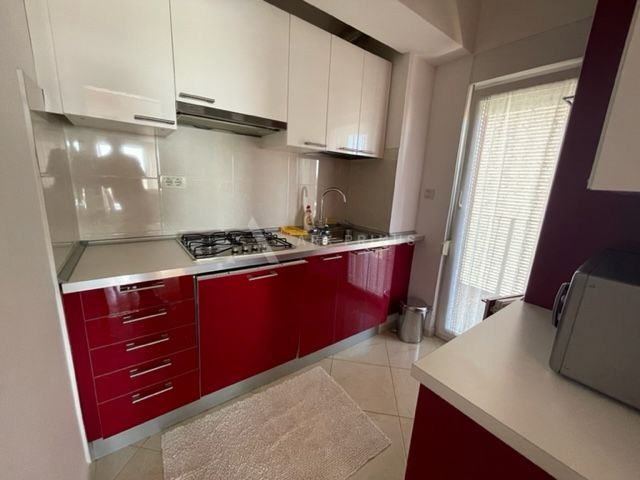 Stan u centru grada sa pogledom na more