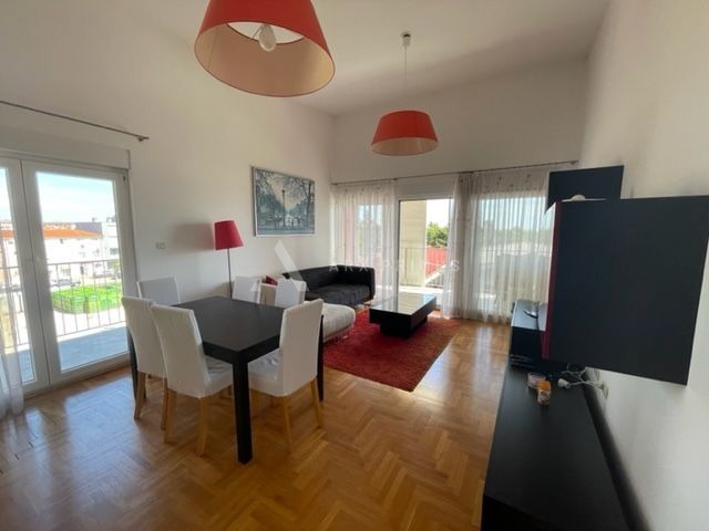 Stan u centru grada sa pogledom na more