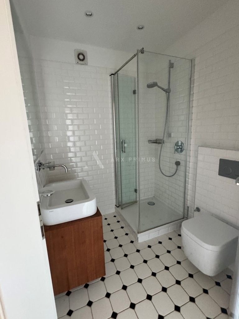 Kuća na odličnoj poziciji s lijepim vrtom, Crveni Vrh, Umag