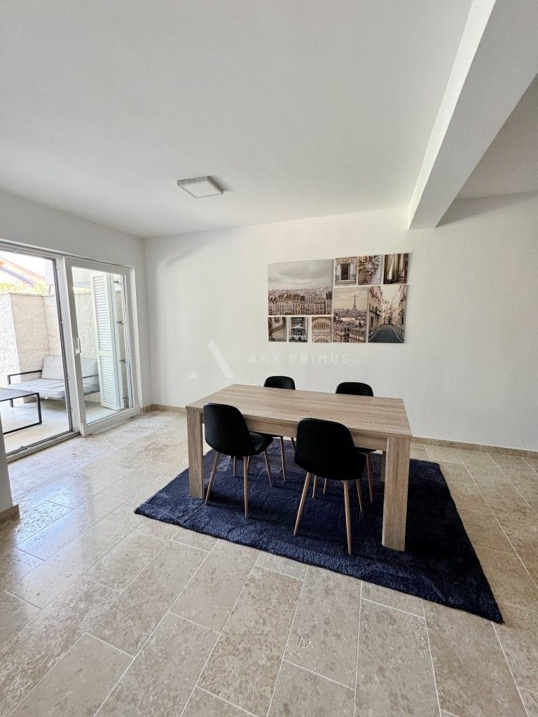 Kuća na odličnoj poziciji s lijepim vrtom, Crveni Vrh, Umag