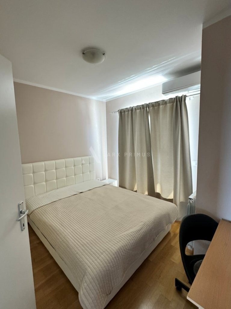 Kuća na odličnoj poziciji s lijepim vrtom, Crveni Vrh, Umag