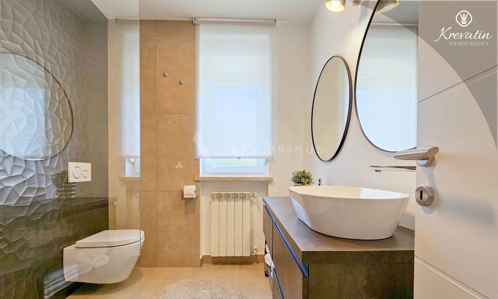 Kuća sa bazenom na odličnoj lokaciji, Zambratija, Umag