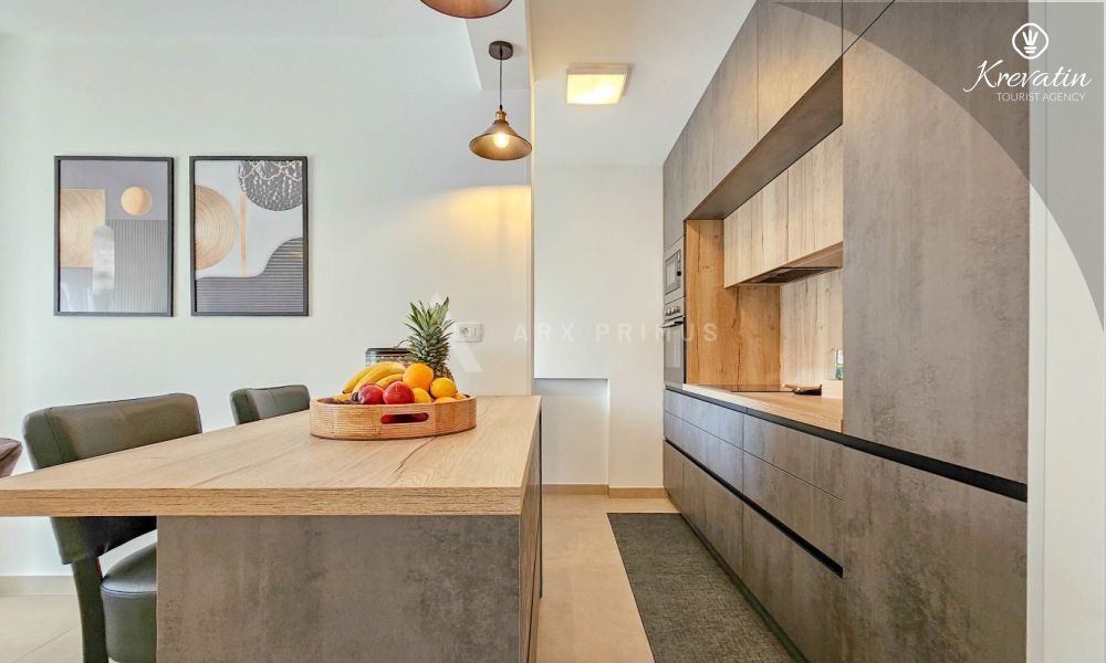 Kuća sa bazenom na odličnoj lokaciji, Zambratija, Umag