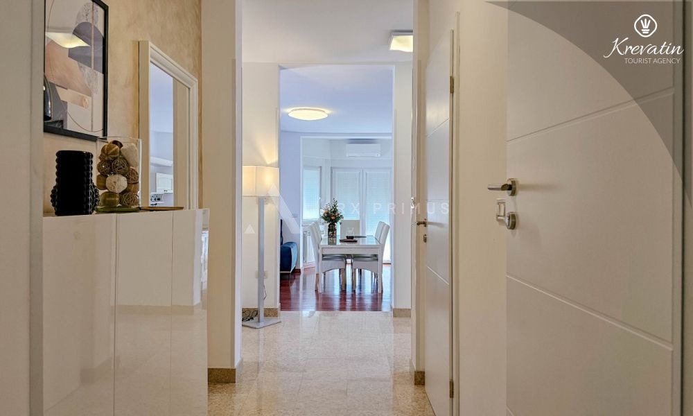 Kuća sa bazenom na odličnoj lokaciji, Zambratija, Umag