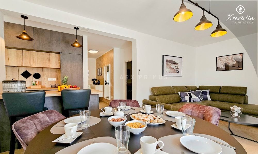 Kuća sa bazenom na odličnoj lokaciji, Zambratija, Umag