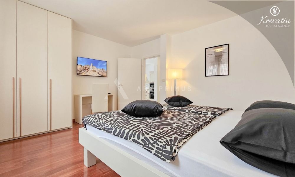 Kuća sa bazenom na odličnoj lokaciji, Zambratija, Umag