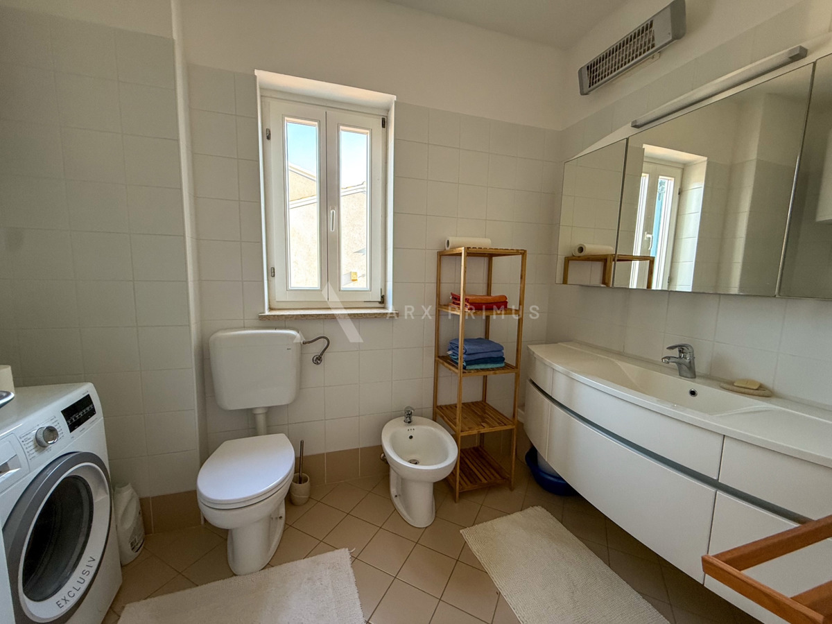 Dvojna kuća u Bašaniji – 350 m od mora