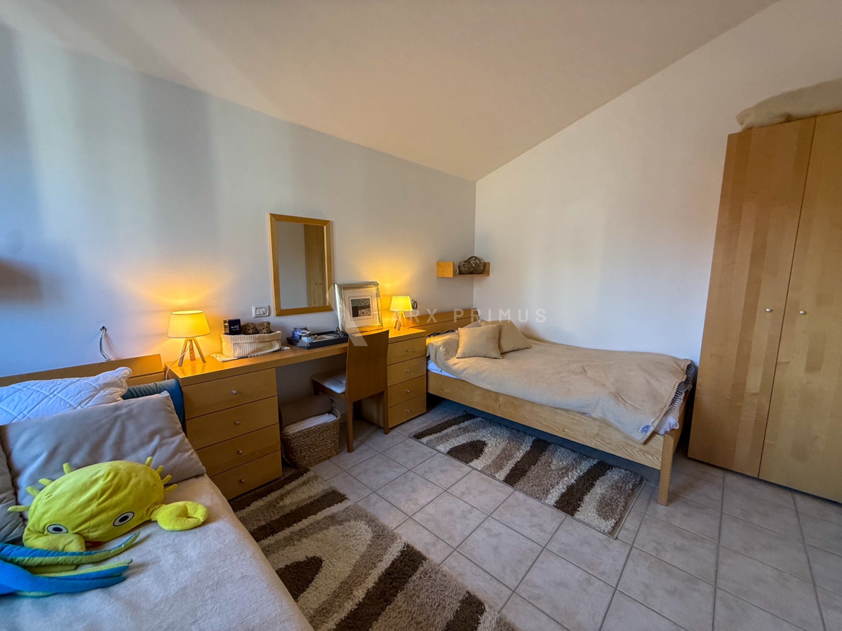 Dvojna kuća u Bašaniji – 350 m od mora