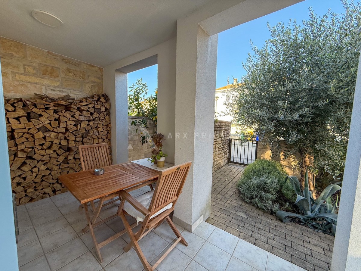 Dvojna kuća u Bašaniji – 350 m od mora