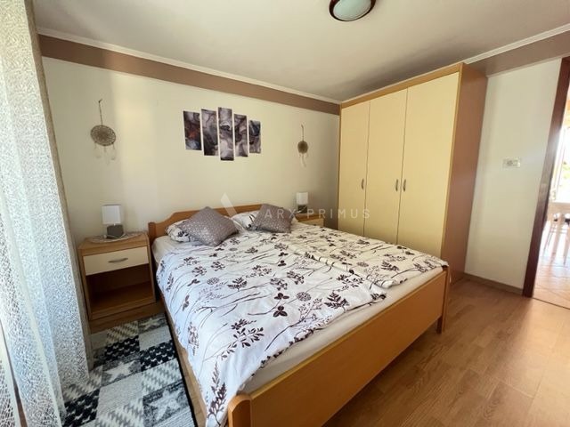 Kamena vila na moru, Umag