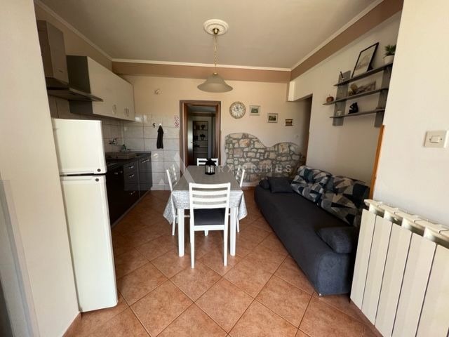 Kamena vila na moru, Umag