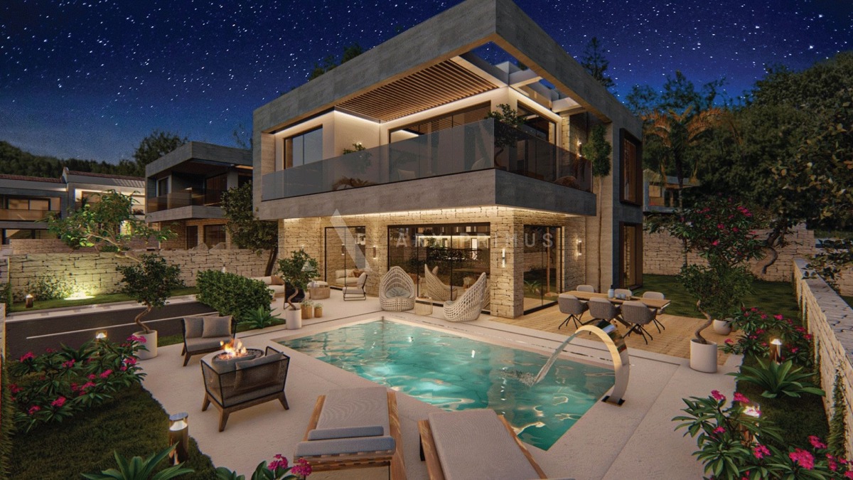 Vila s bazenom na vrhunskoj lokaciji, Umag