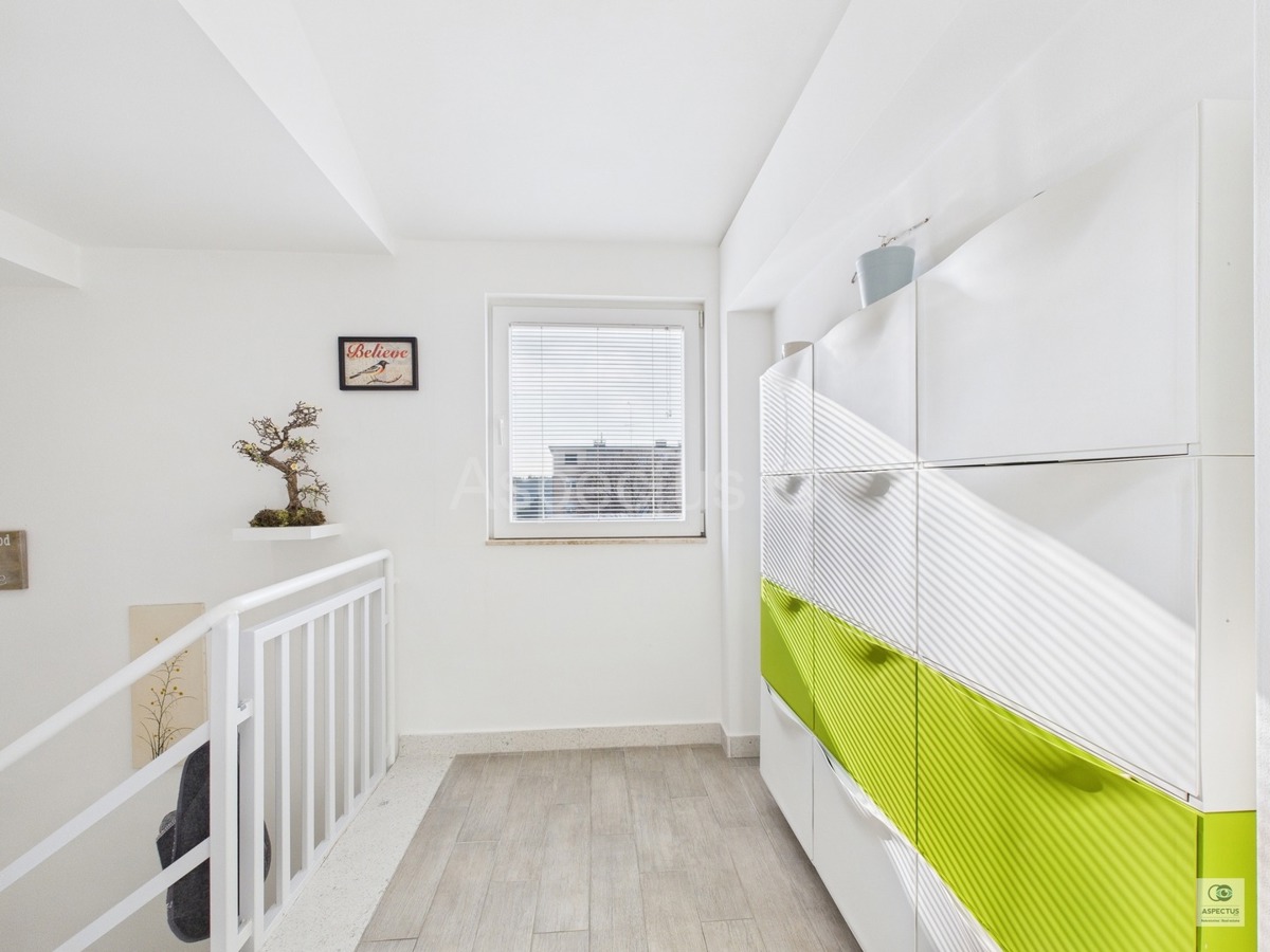 Appartamento a Pola, arredato, pronto per essere abitato, Pola, Kaštanjer