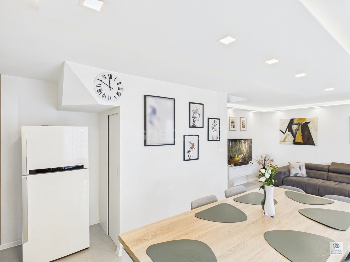 Appartamento a Pola, arredato, pronto per essere abitato, Pola, Kaštanjer