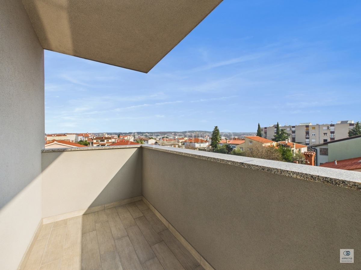 Appartamento a Pola, arredato, pronto per essere abitato, Pola, Kaštanjer