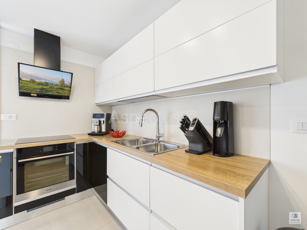 Appartamento a Pola, arredato, pronto per essere abitato, Pola, Kaštanjer