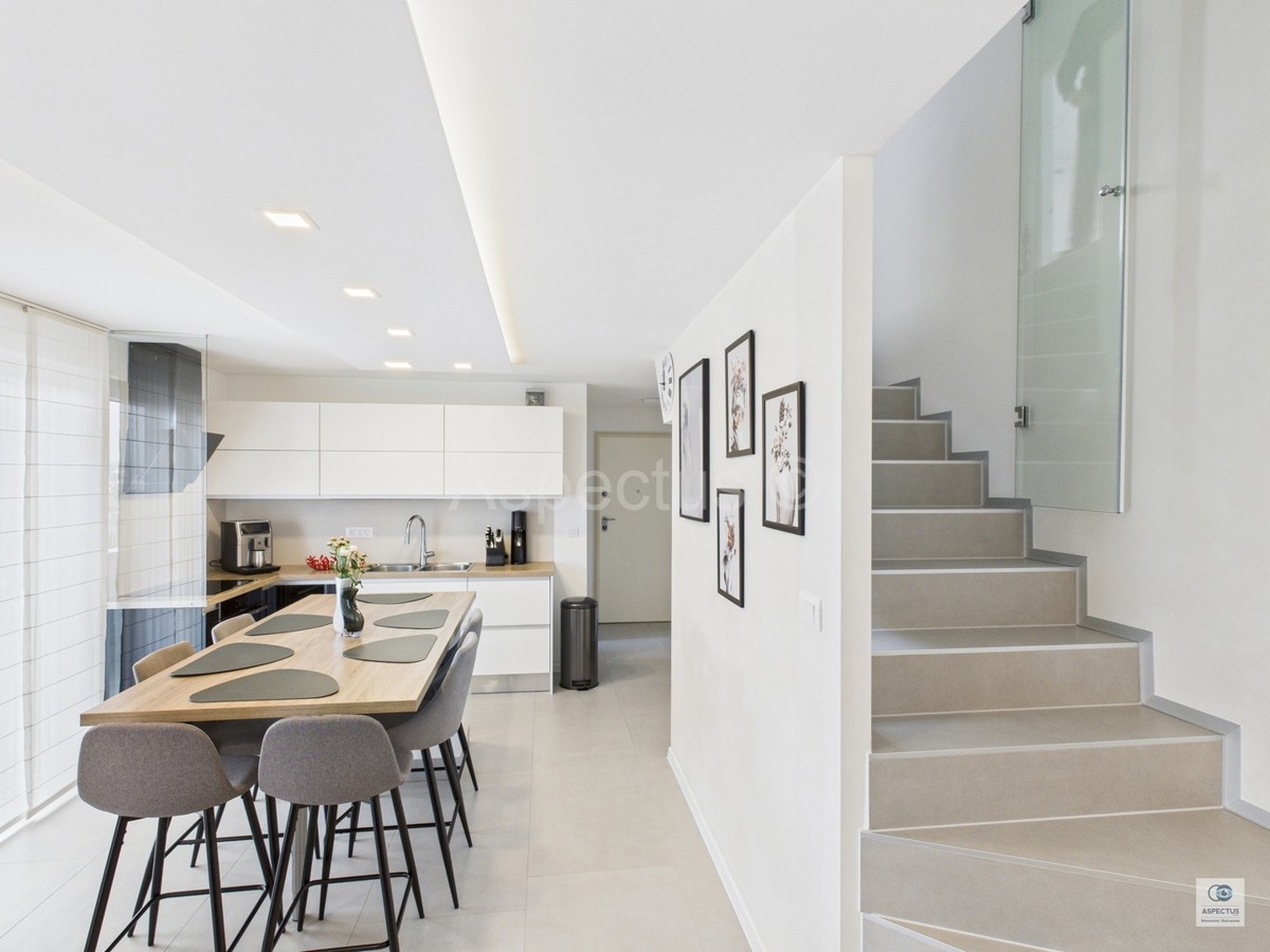 Appartamento a Pola, arredato, pronto per essere abitato, Pola, Kaštanjer