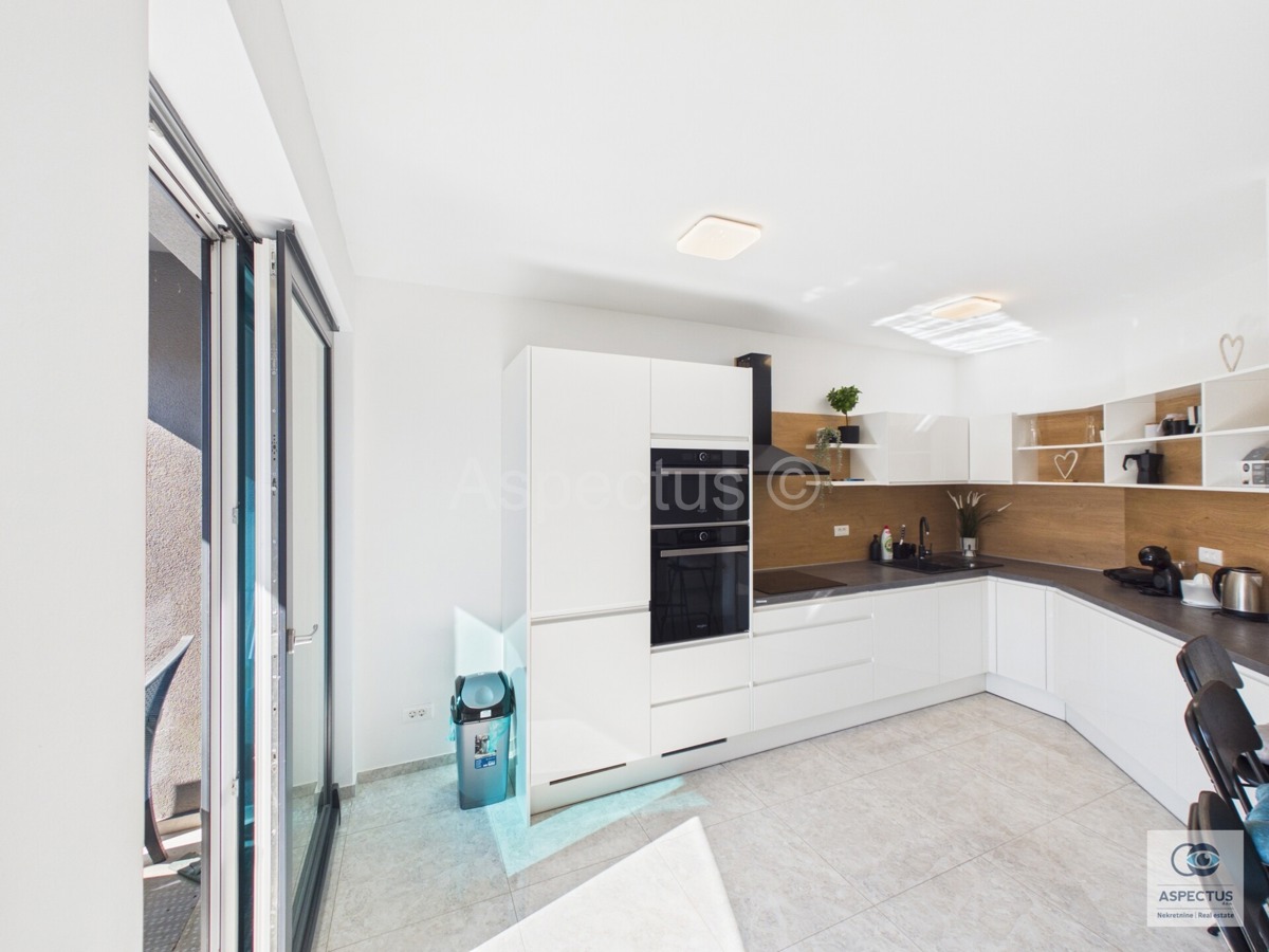 Appartamento di lusso in prima fila sul mare - Pješčana Uvala, Medulin, Pola