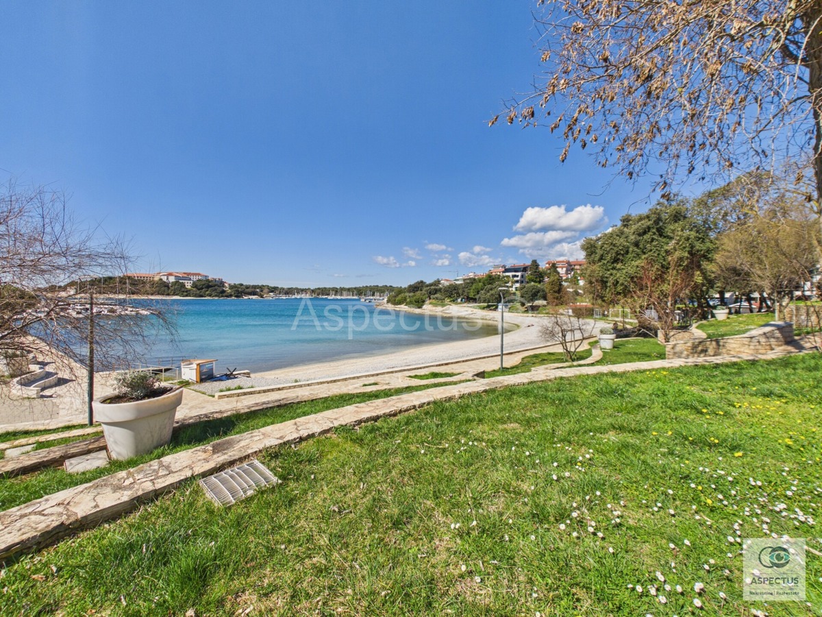 Appartamento di lusso in prima fila sul mare - Pješčana Uvala, Medulin, Pola