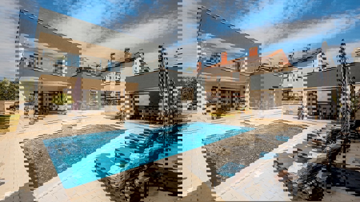 Casa con piscina, Pola, vicino a Medolino | Jadreški