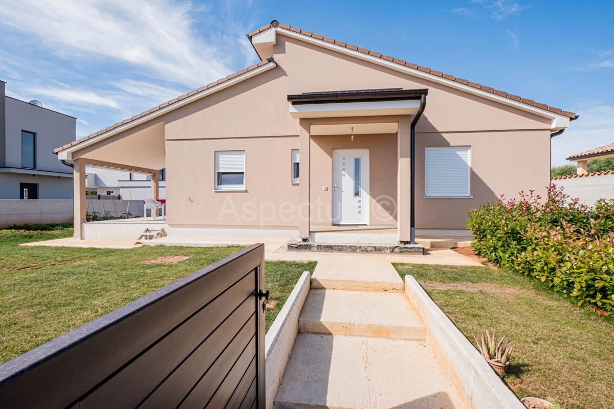 Casa al piano terra con 3 camere da letto, Pola, Gallesano
