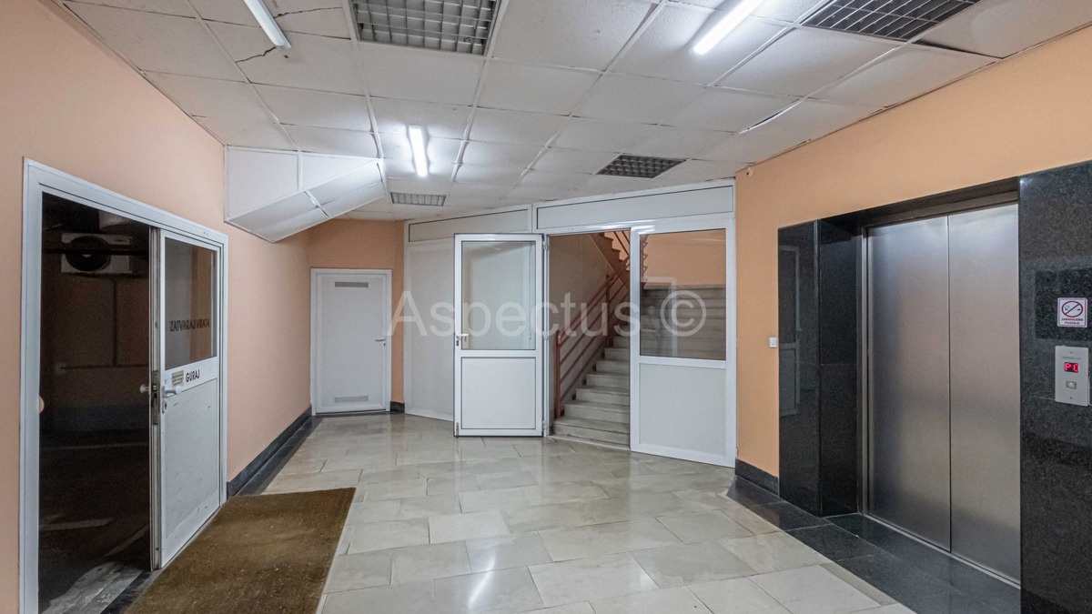 Locale commerciale nel centro città, Pola, Centro | Istria