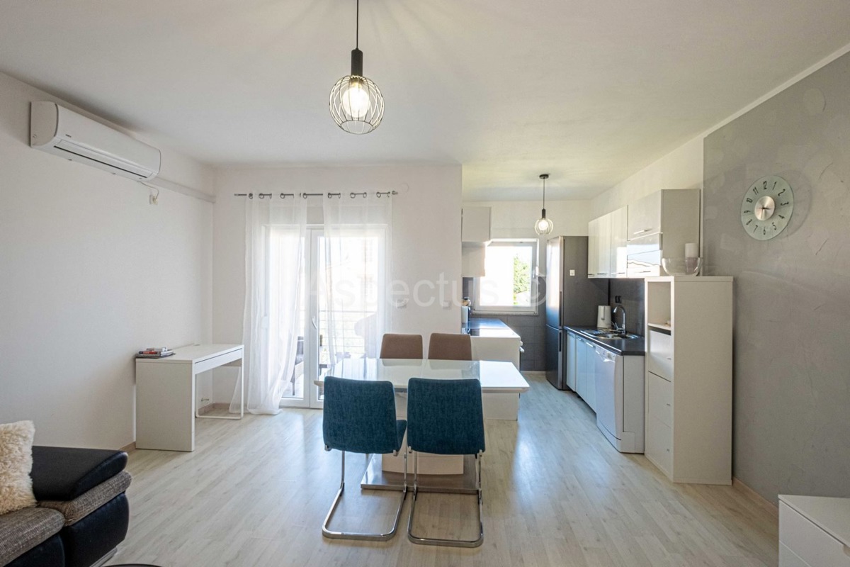 Appartamento bilocale vicino alla spiaggia, Valbandon, Šurida