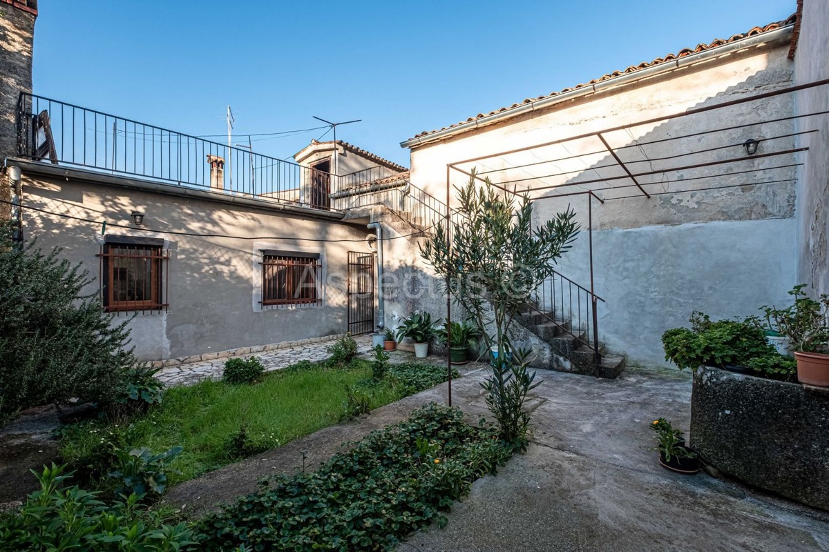 Prizemna kuća u Vodnjanu 200m od centra, Istra