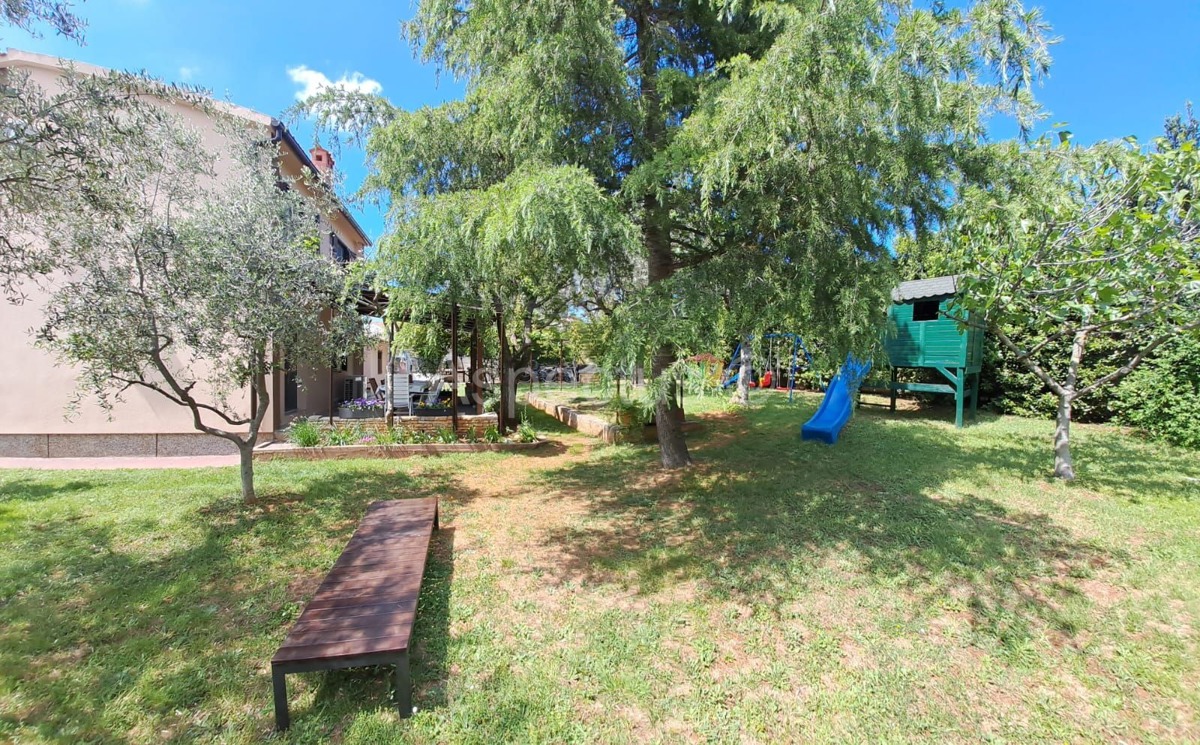 Casa con piscina, vista mare, Fasana