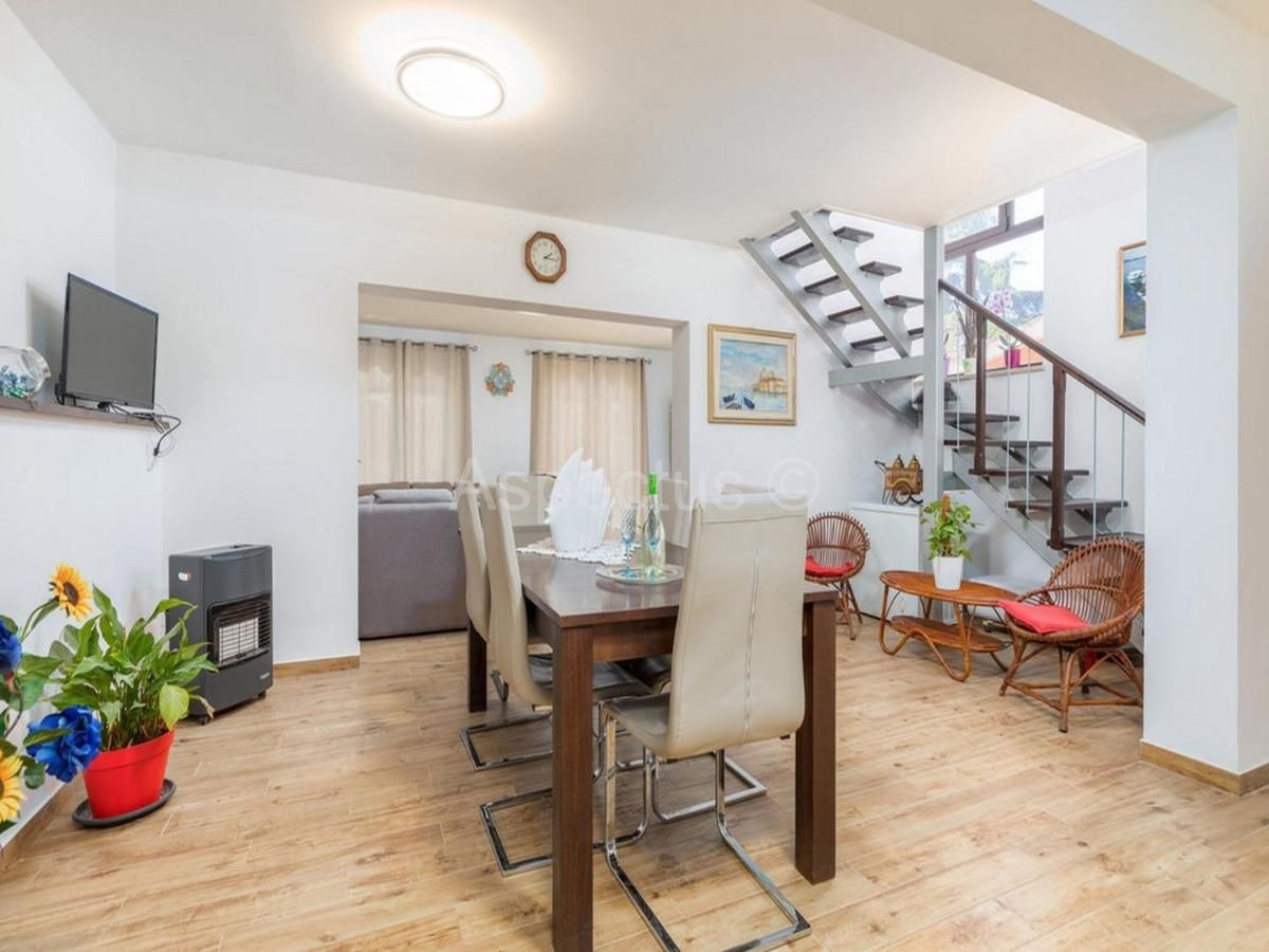 Casa con piscina, vista mare, Fasana