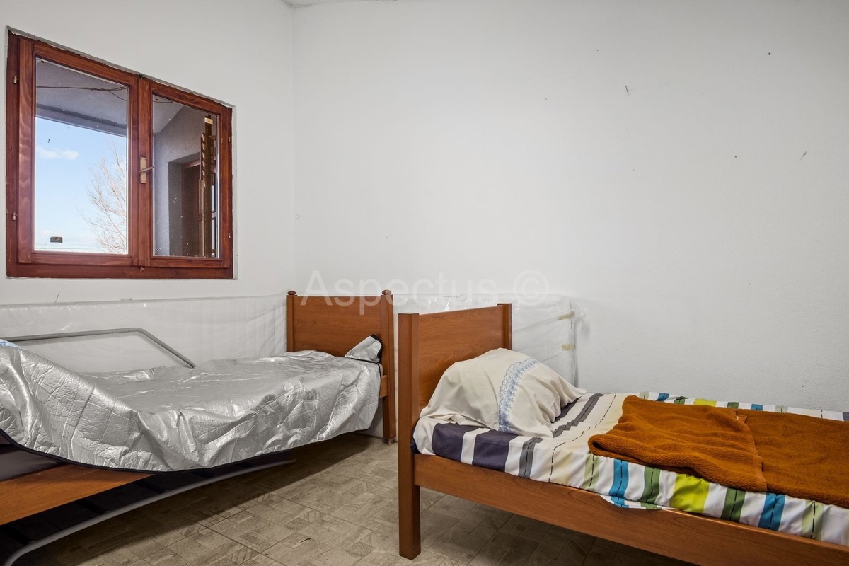 Edificio commerciale-residenziale, sala polifunzionale, Svetvinčenat, Čabrunići, Istria