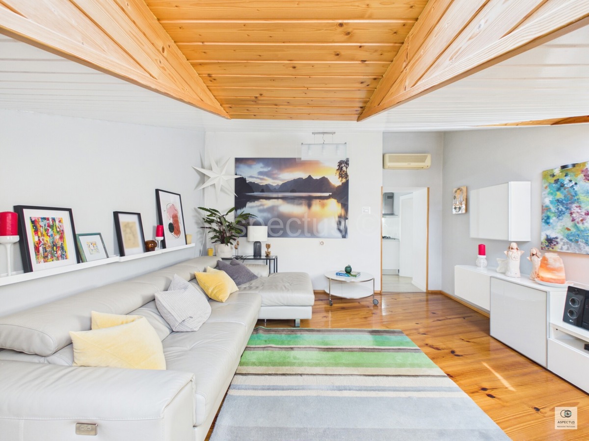 Pola, tre appartamenti in una casa vicino alla spiaggia – Stoja