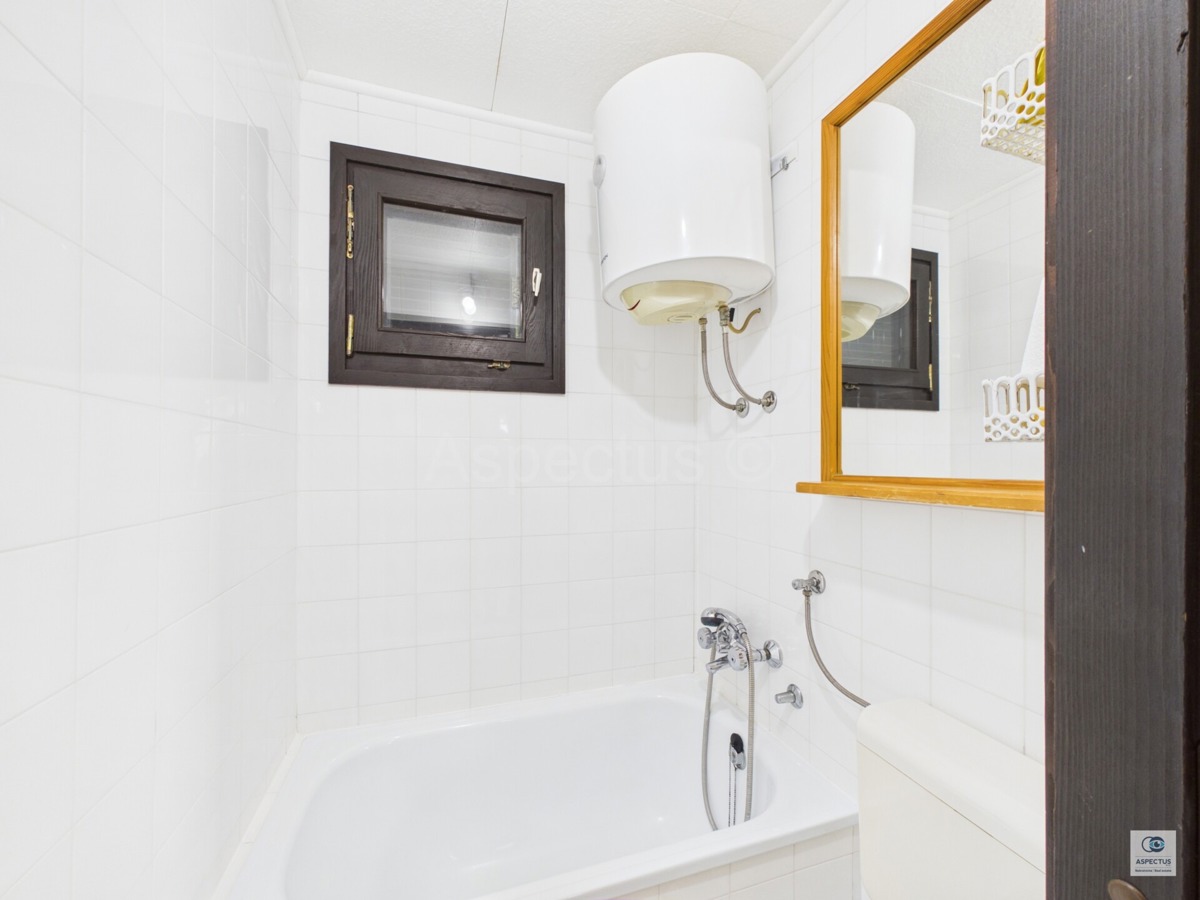 Pola, tre appartamenti in una casa vicino alla spiaggia – Stoja