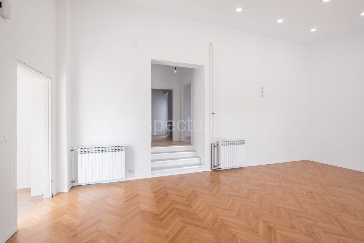 Casa familiare, 4 appartamenti, vista mare, Premantura, Medolino