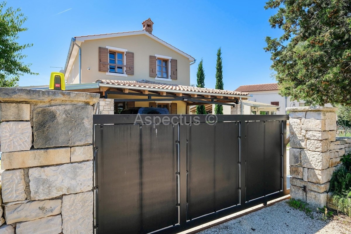 Autentica casa in pietra con piscina, Sanvincenti, ISTRIA