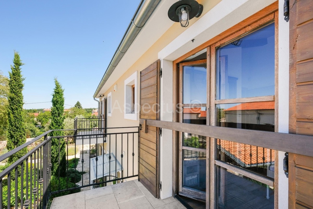 Autentica casa in pietra con piscina, Sanvincenti, ISTRIA