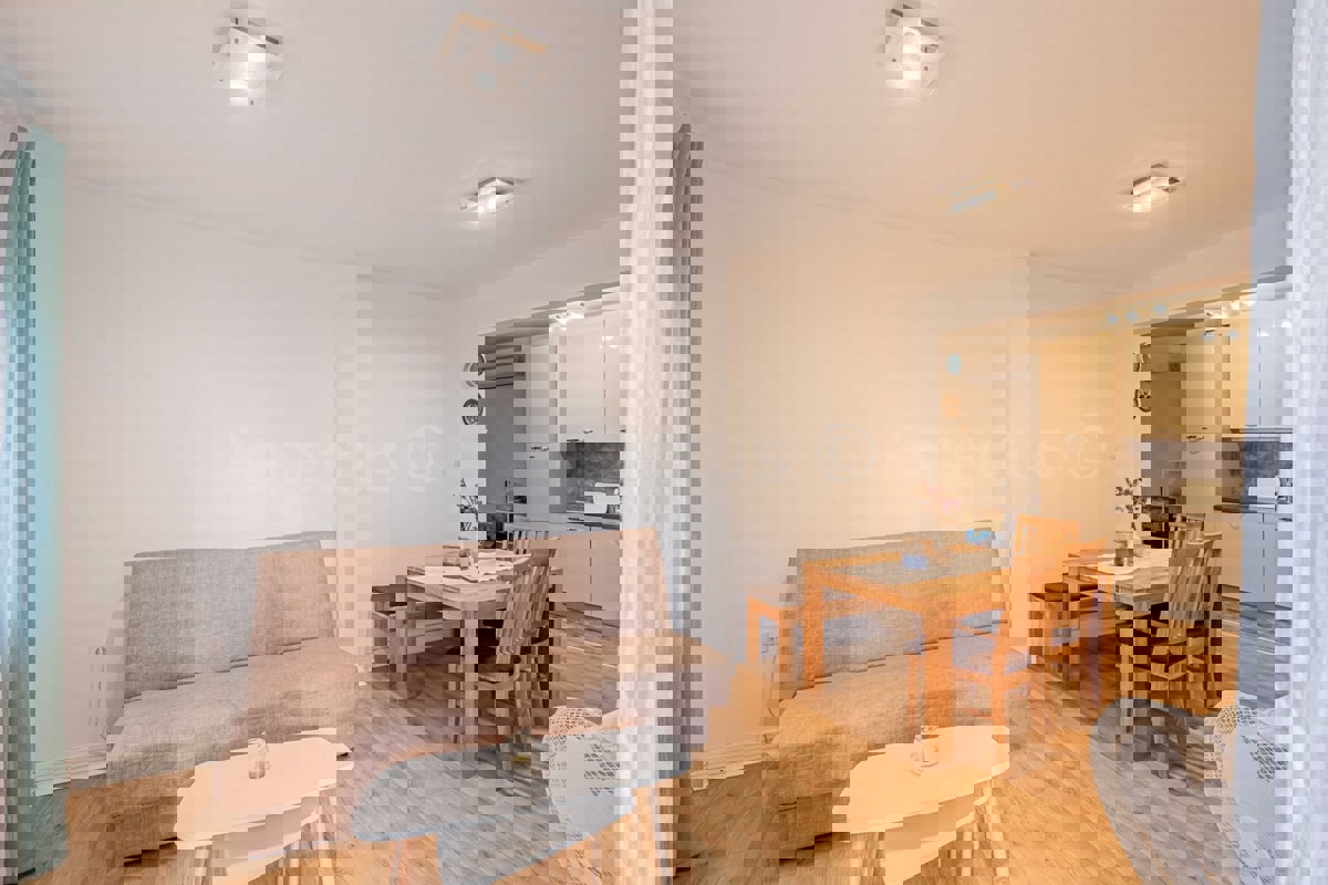 Appartamento al piano terra - bilocale, arredato e abitabile, Fažana, Valbandon